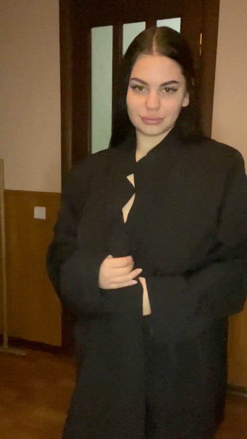 im ukrainian.. does that turn u off?😅