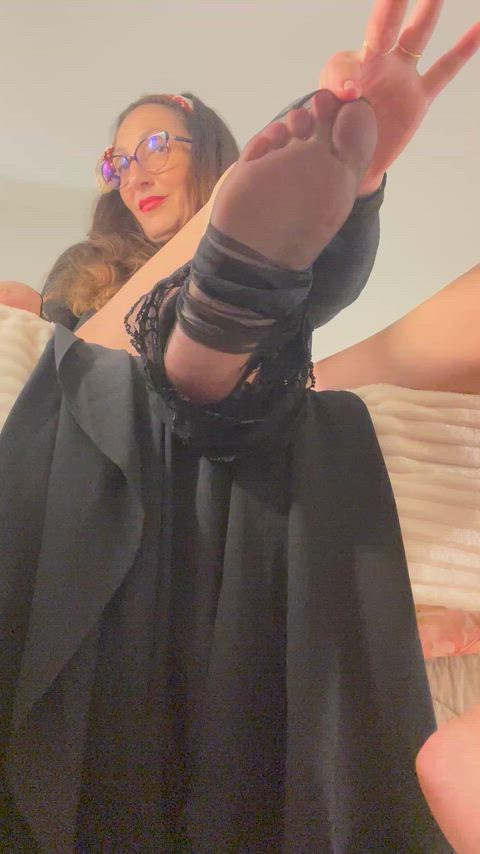 Nice way to discover my feet [OC]