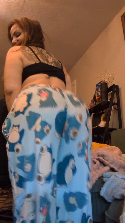 I'm the type that will wiggle against you while we spoon and then tell you I'm too tired for sex 🤭