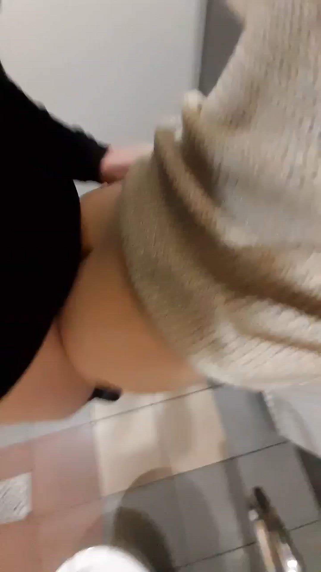 GIF thumbnail