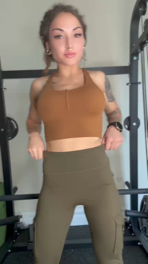 Kiss my biceps