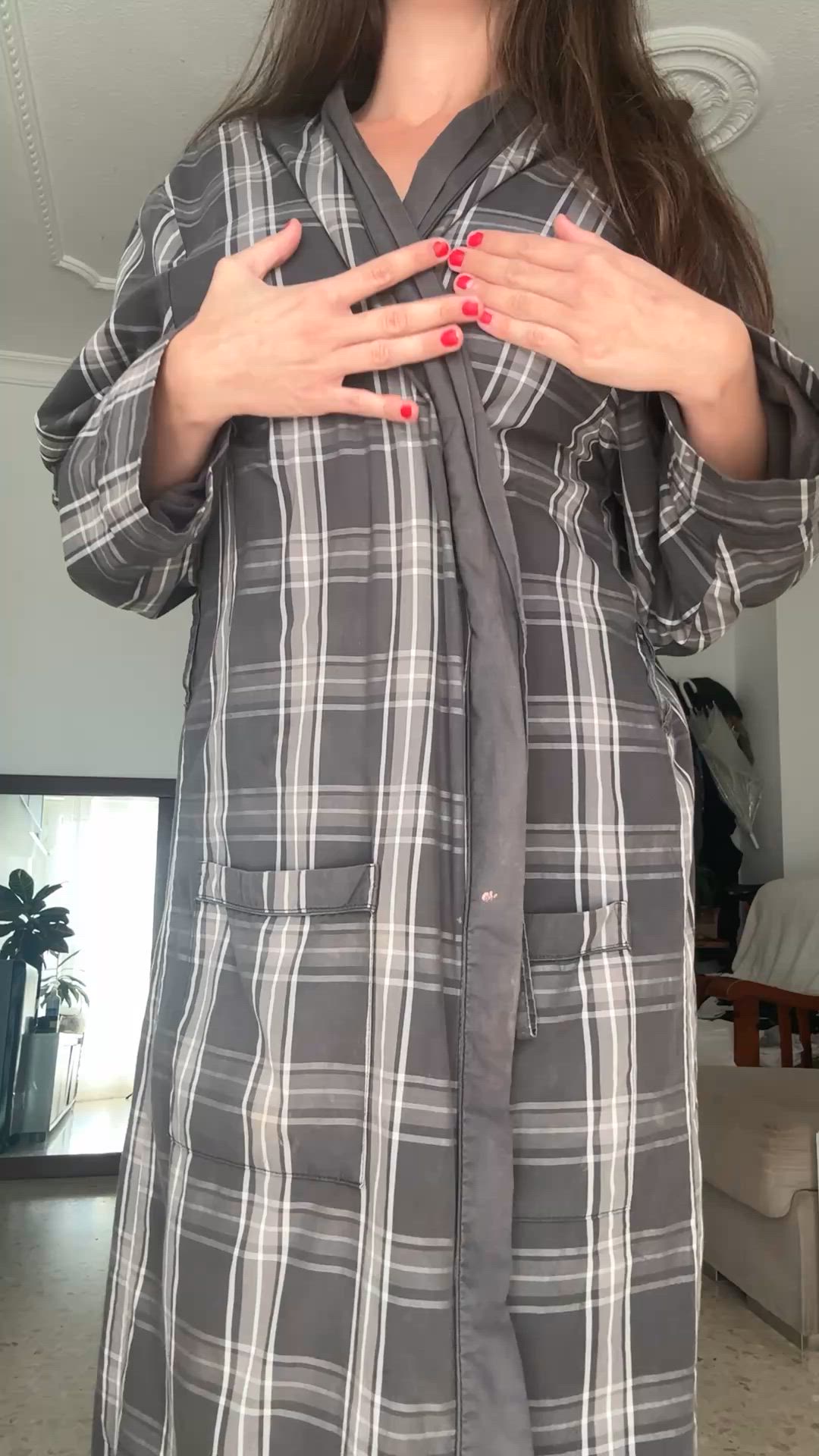 Ready for deep filling of my pussy again