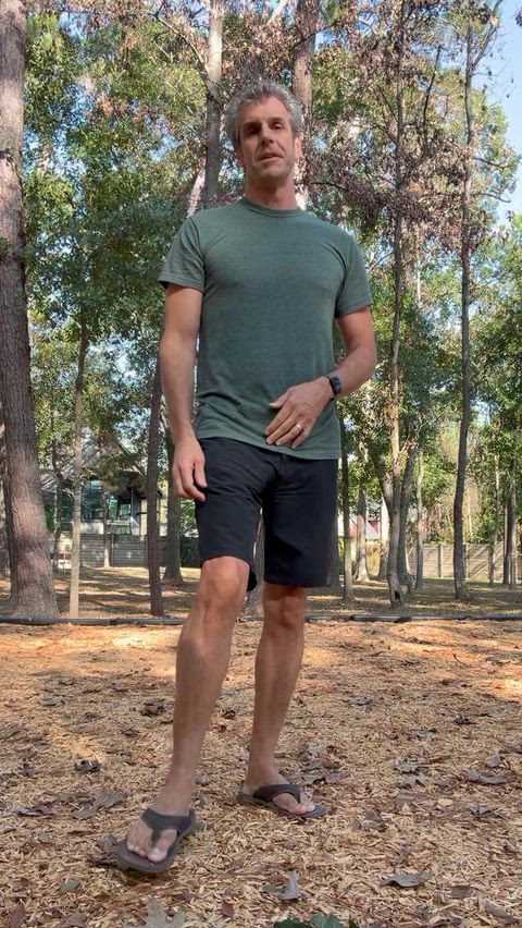 Do you dare suck me in a public park? (57)