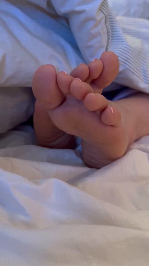 Feet Feet Fetish Hotwife Soles Toes Wife Wifey Porn GIF by bababooee