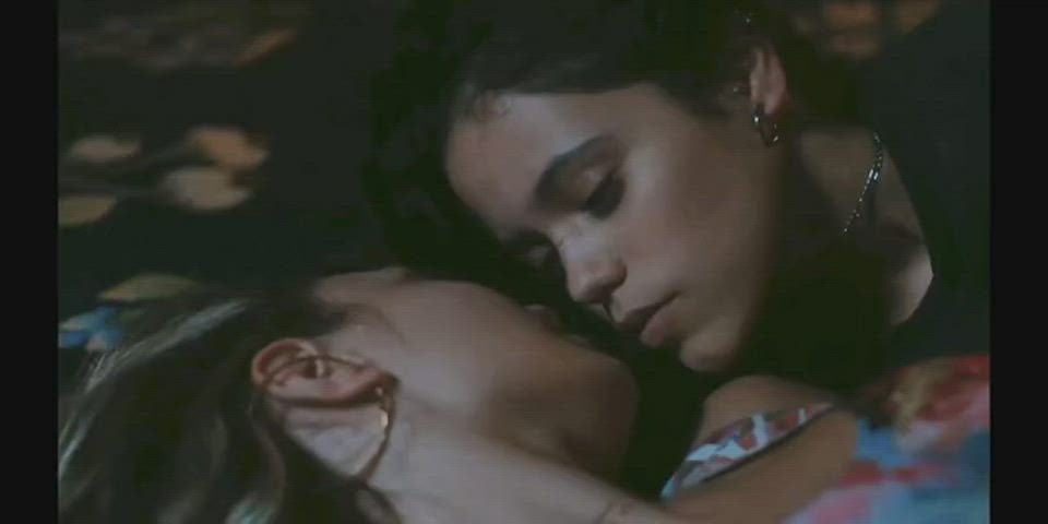 Jenna Ortega Maddie Ziegler