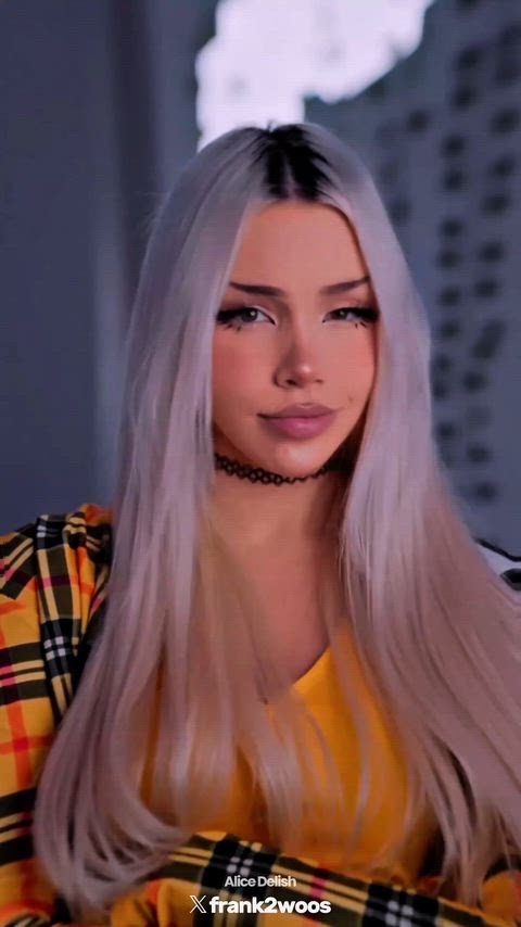 Blurred video preview