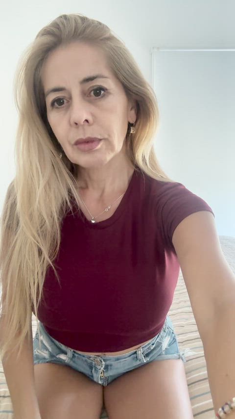 Mommy needs to borrow your tongue