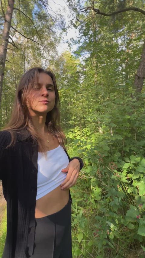 come pick berries with me!