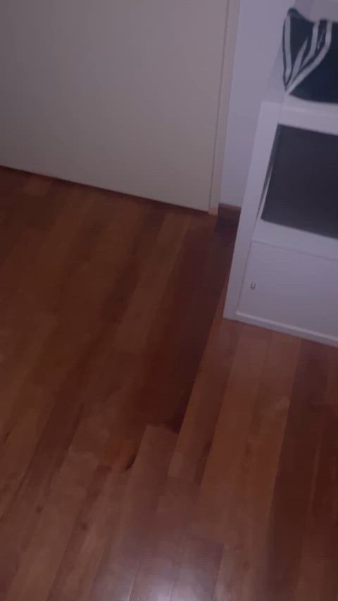 (18) Another cumshot