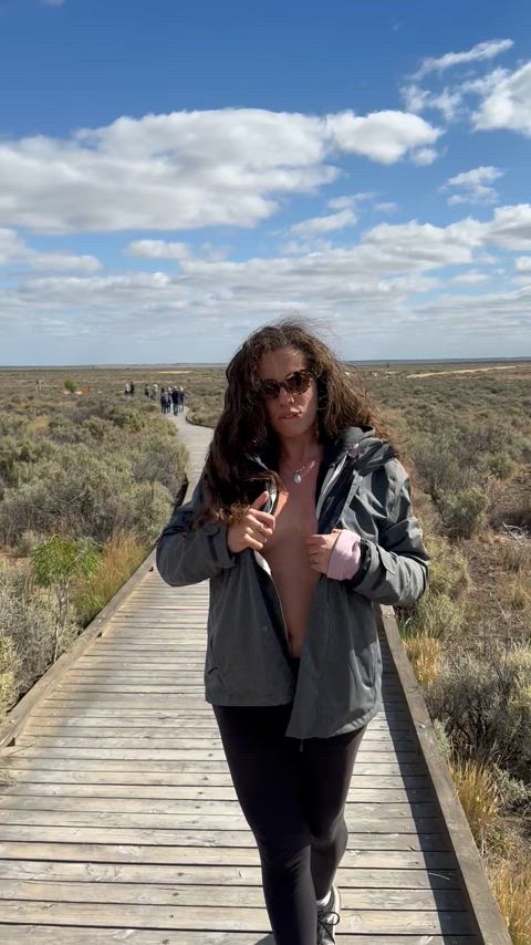 Free those titties!!