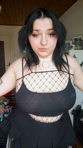 Hmm… maybe I should throw on a bra