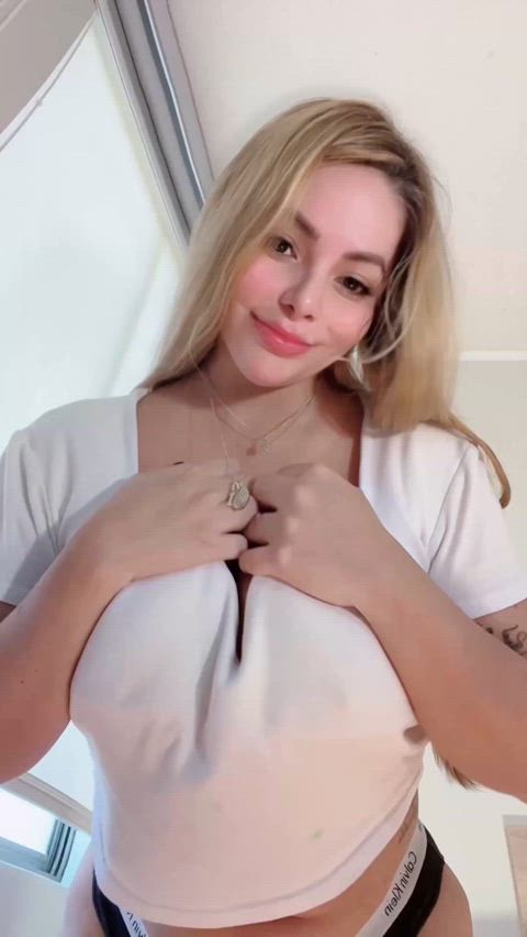 Big Tits Bouncing Tits Huge Tits Natural Tits Saggy Tits Small Tits Tits Porn GIF by amellieh