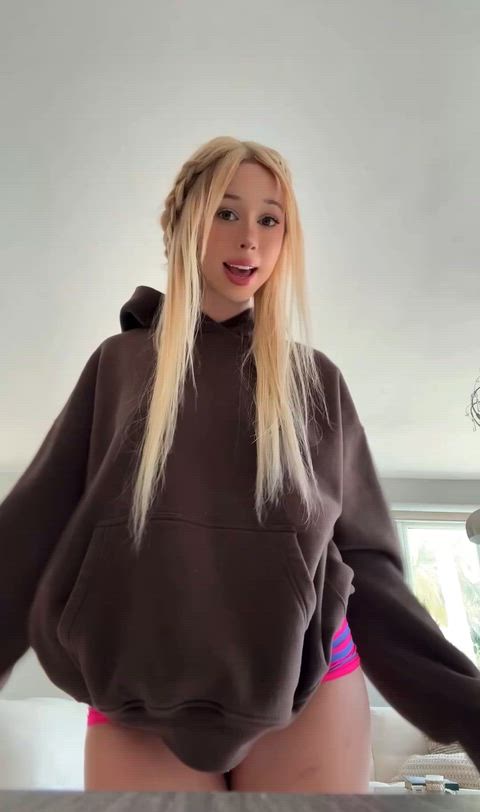 i love when my butt eats up my shorts