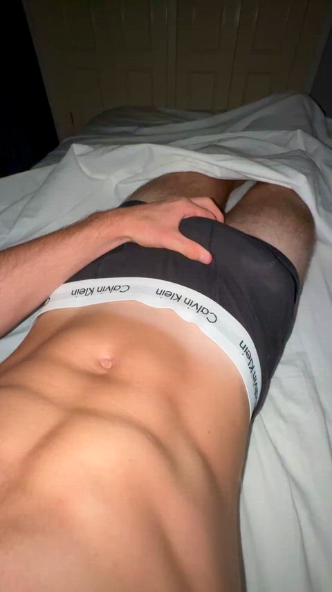 [18] bulge and shaven abs