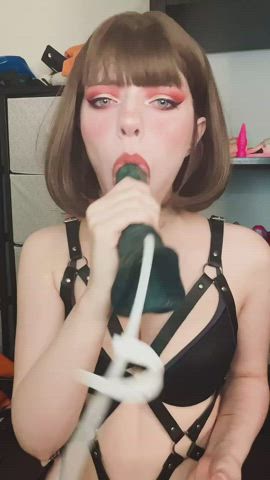 My mouth filled with cum
