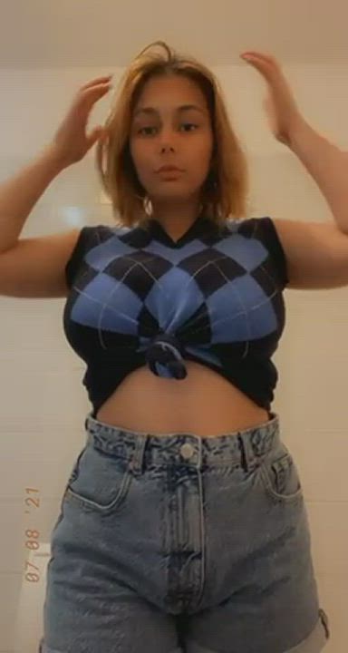34DDDD titty drop. what do you think?