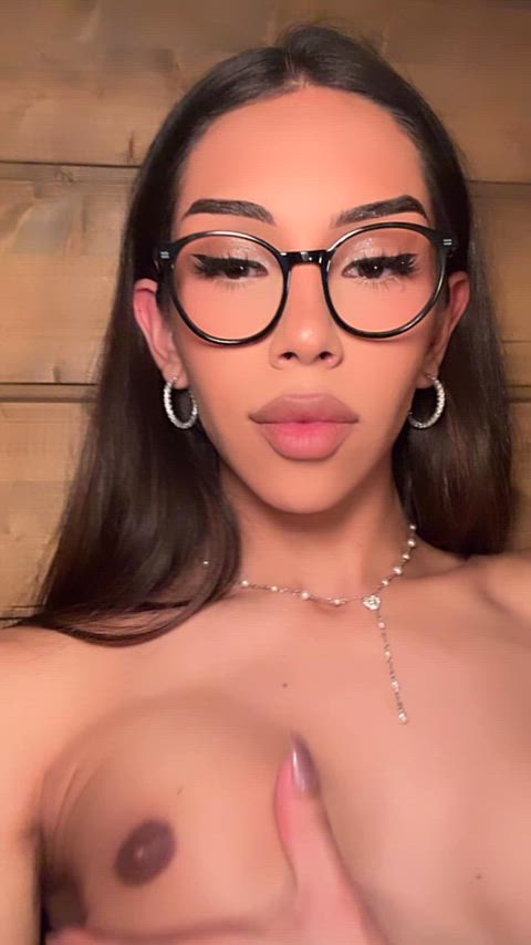 badly need a girlcock sucker