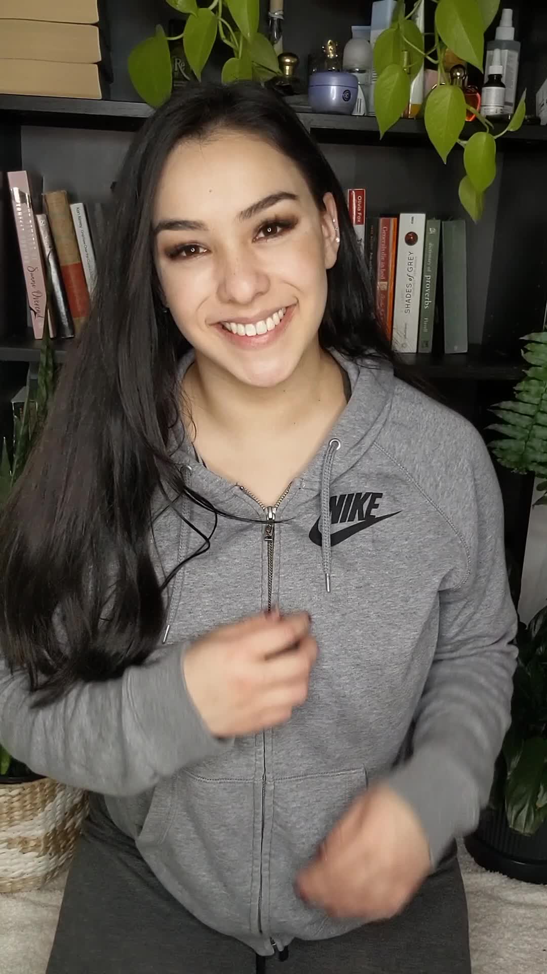 The zipper is doing an amazing job