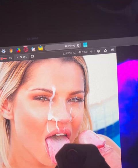 Gooner obsessed with watching/rating cumshots & bukkakes. Cum tributes for girls with great tongues-DM pics! Tributing my fave Als. 18+ thumbnail
