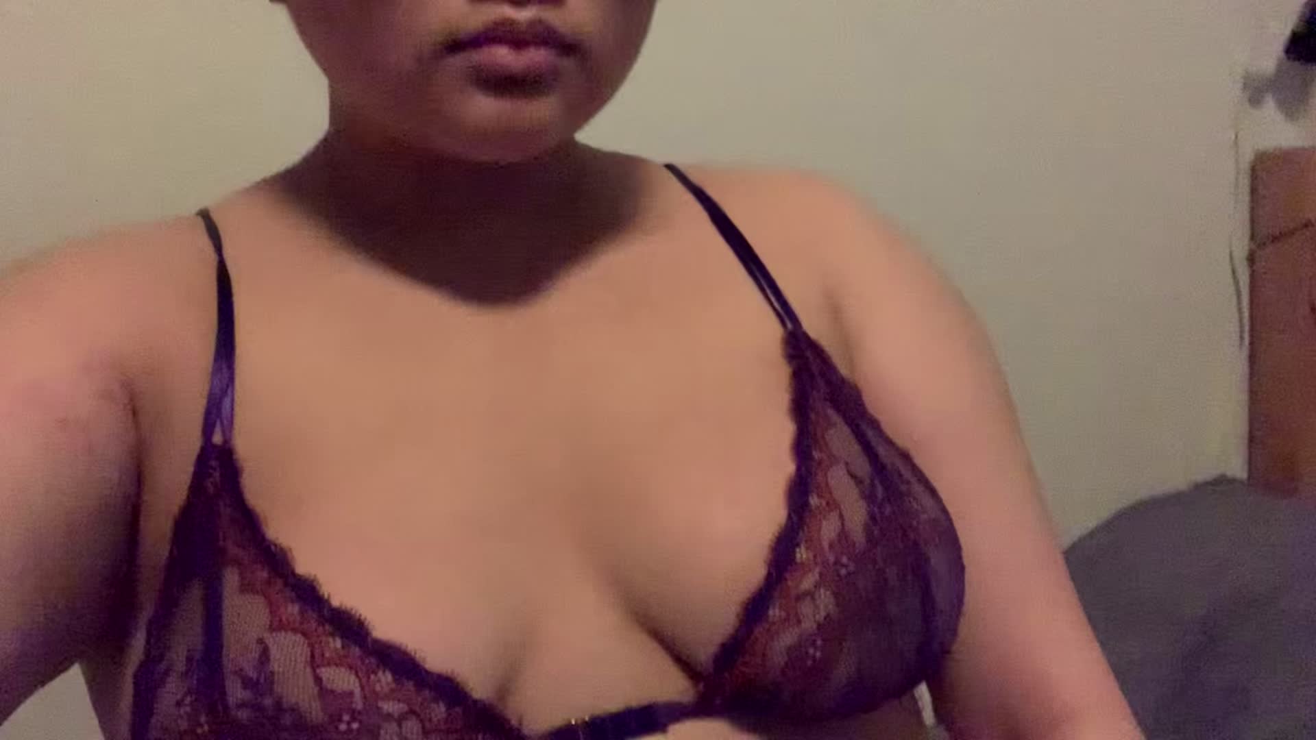 am i cute in purple?