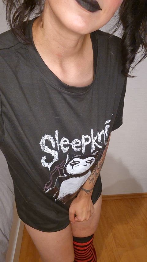 Lifting my Snorlax Shirt