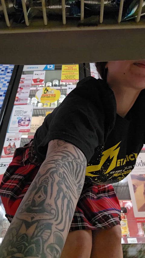 No one knows I'm locked up