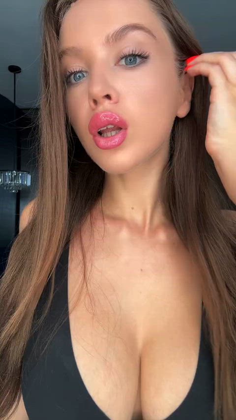 Blurred video preview