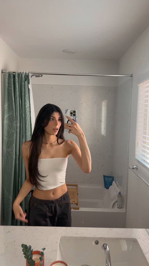 do these abs make your heart race?