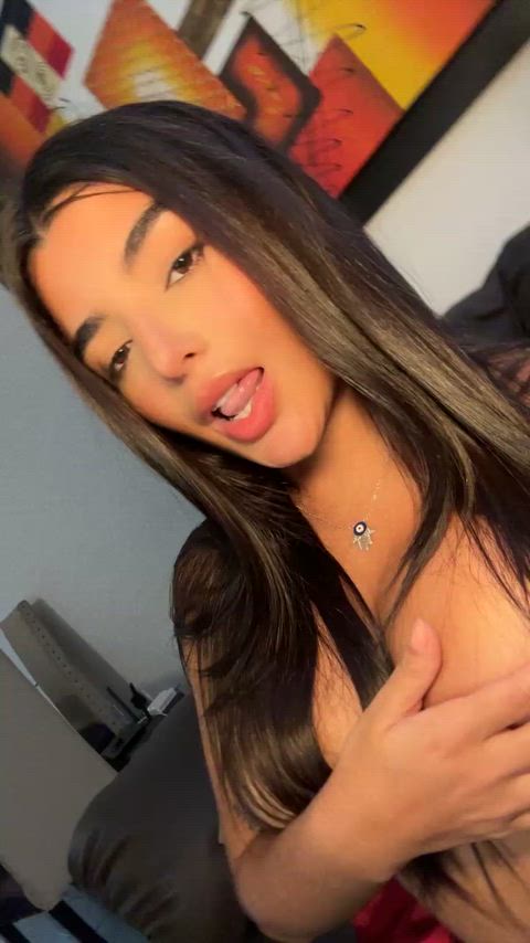 Drop any emoji and I'll send you my nudes. (12 hours only)