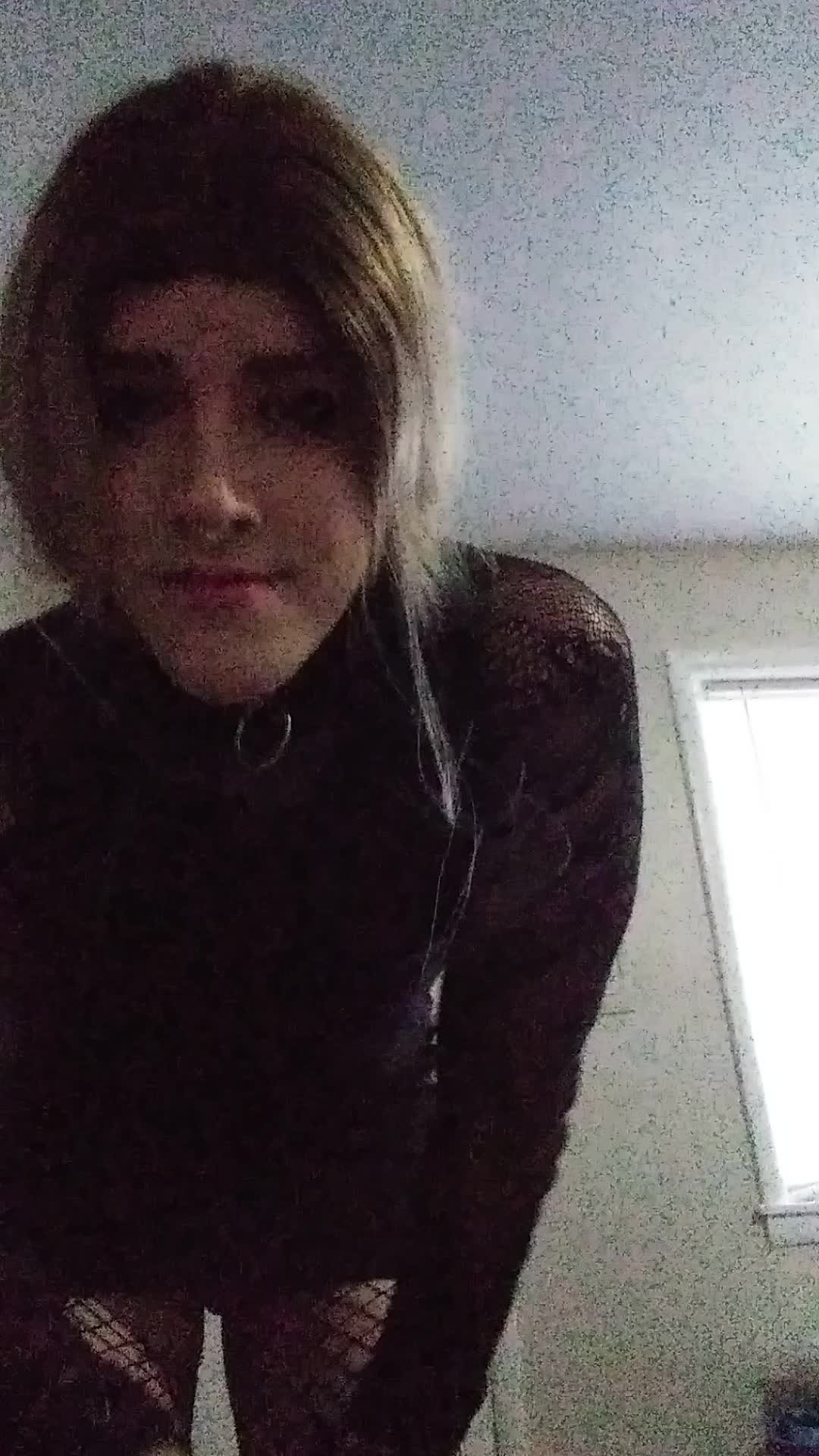 Caught and caged 😘
