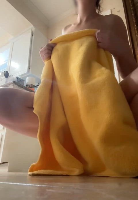 I was a nude model in my 20s. Here’s what my naked body looks like at age 40