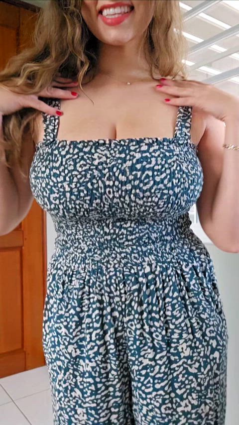 the ricochet of my jiggly boobs is so freaking deadly ;)