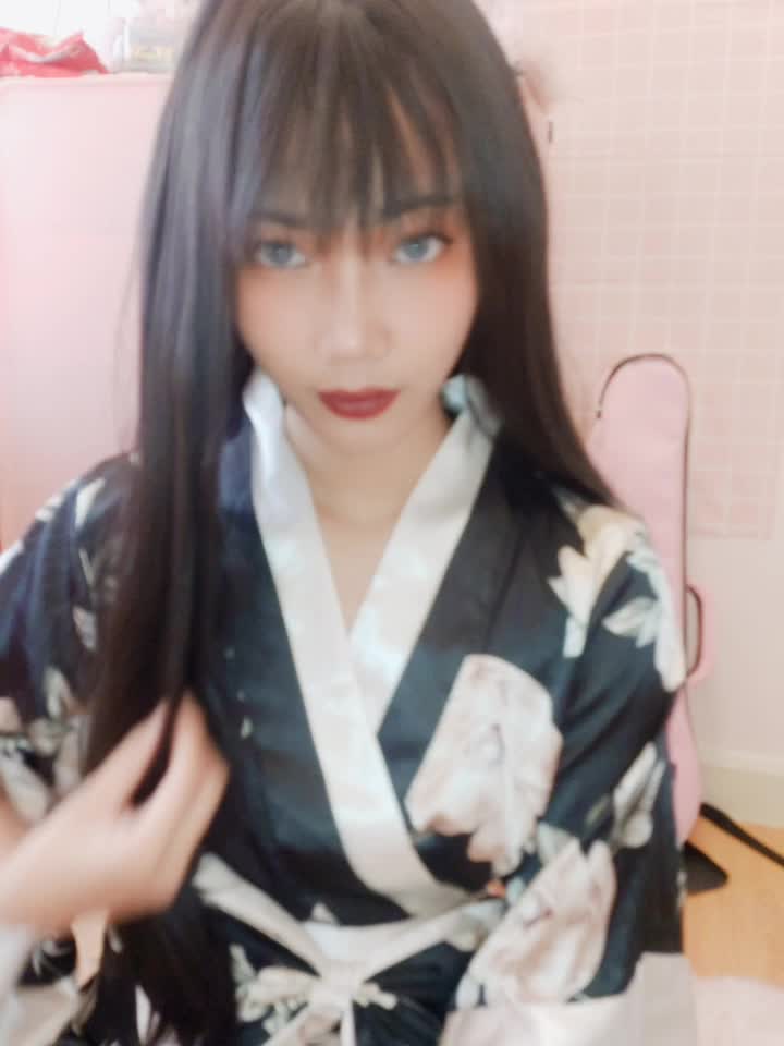 sorry for reposting I'm not really sure how redgifs work👉👈