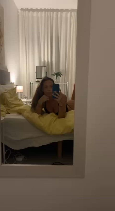 Describe my barely leagl body