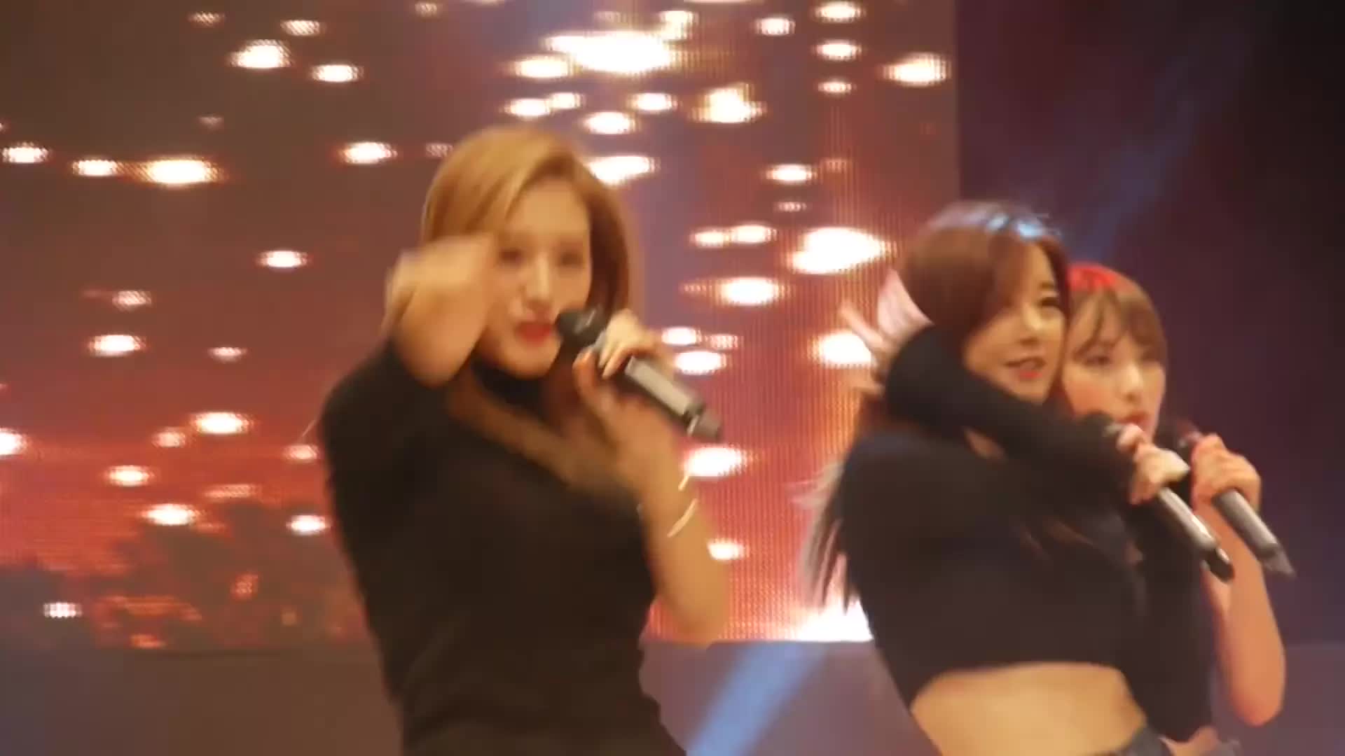 Jaekyun and Hyunyoung