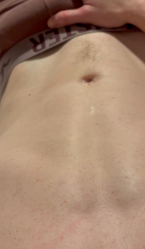 27 Straight - rubbing my bulge😈