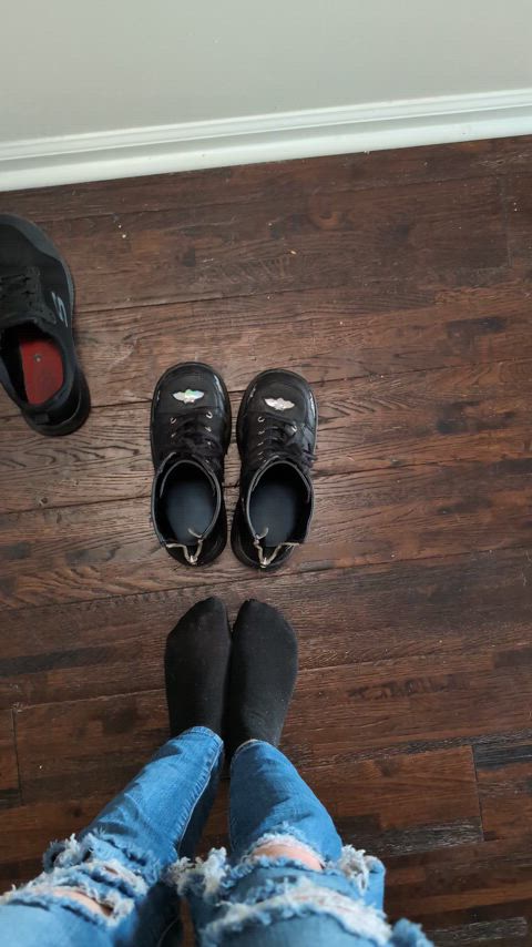 I like to take videos of me shoving my sock covered feet into my high heels before I go on my daily 3 mile walk. My subs get to imagine that it's me shoving me filthy socks into their face instead of into my shoe. They get to goon and goon and goon while I'm out sweating, wondering how disgusting and smelly my socks will be when I get back. They can't stop jerking it for my socks. At this point, I'll need to tie them all down to their chairs with auto-strokers so that it's less hassle and clean- thumbnail