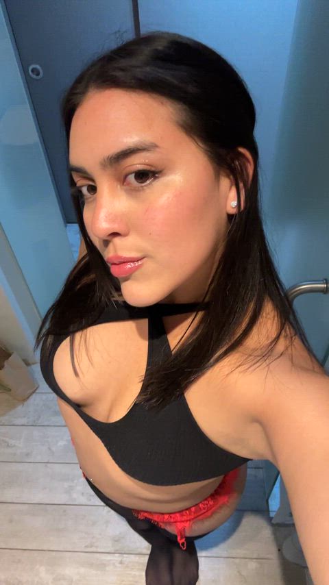 showing off my Mexican ass