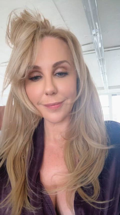 19honeysuckle 24/7 Blonde Cougar European MILF OnlyFans cumslut milfnhoney r/onlypornnsfw Porn GIF by lustraluxe