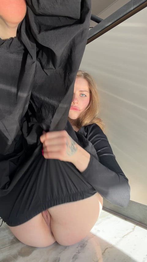 Blurred video preview