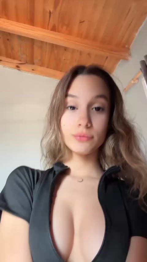 18F i’m nervous but hoping you’ll be kind