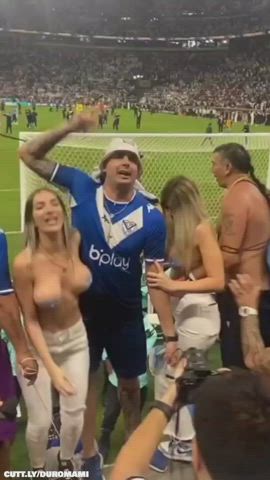 Amateur Argentinian Big Tits Bouncing Tits Exhibitionism Exhibitionist Flashing Public Sport Topless Porn GIF by duromami