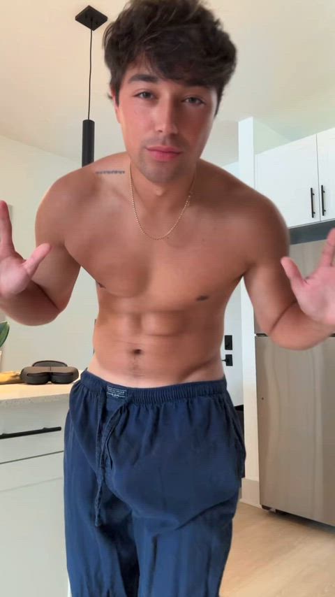 people need to stop taking serious nudes... am I welcome here? (19)