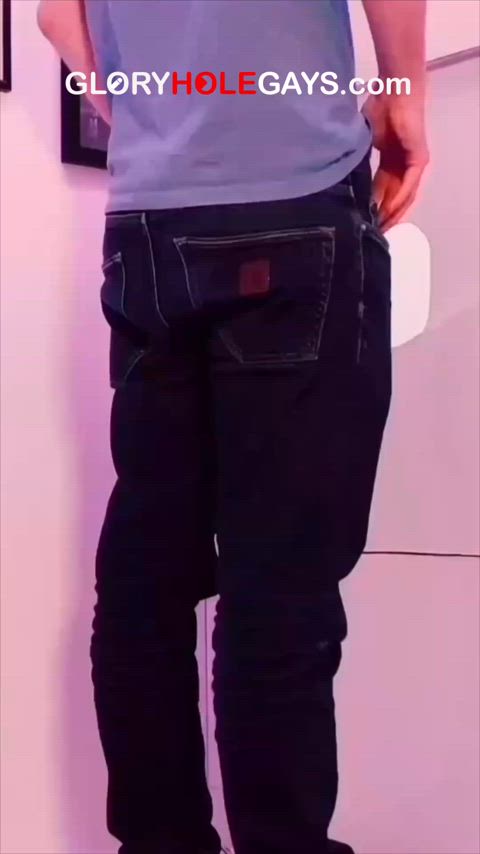 19 y/o College Boy Gets a Beaded Sound Inserted at the Gloryhole – Intense Cumshots He didn’t want to look – just feel it. This shy 19-year-old stepped up to the gloryhole, curious about his first experience with a beaded urethral sound. As it slid in deeper, he couldn’t hold back. His body shook… and he came hard. More than once. thumbnail