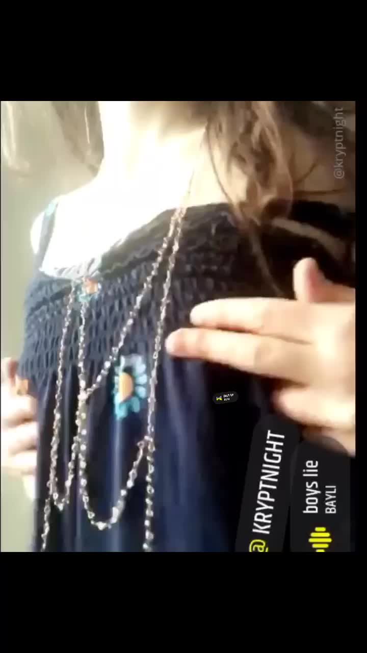 Playtime in a sundress😛