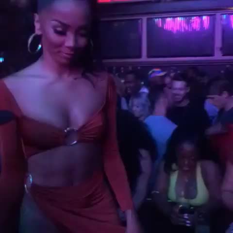 Brittany Renner Dancing & Twerking with No Panties On