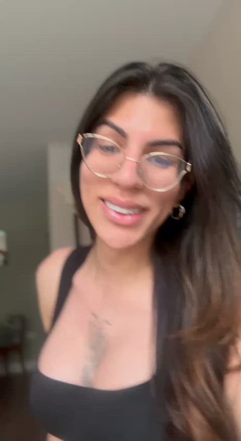 If i show u my big cock would u suck it all