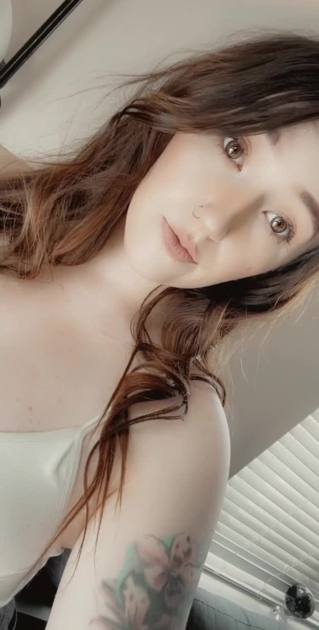 Daydreaming about dick ✨