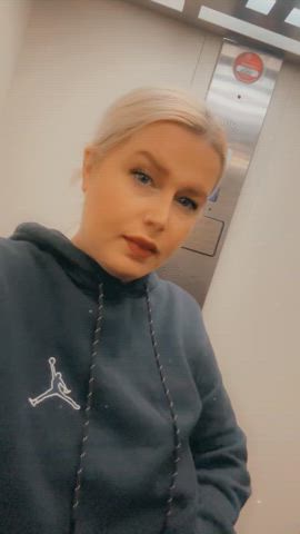 Mind if I flashed you in the elevator