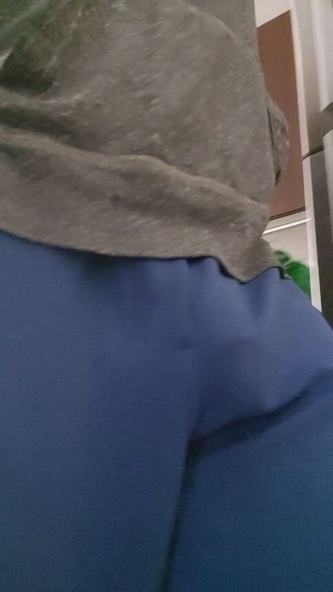 I got new sweat pants